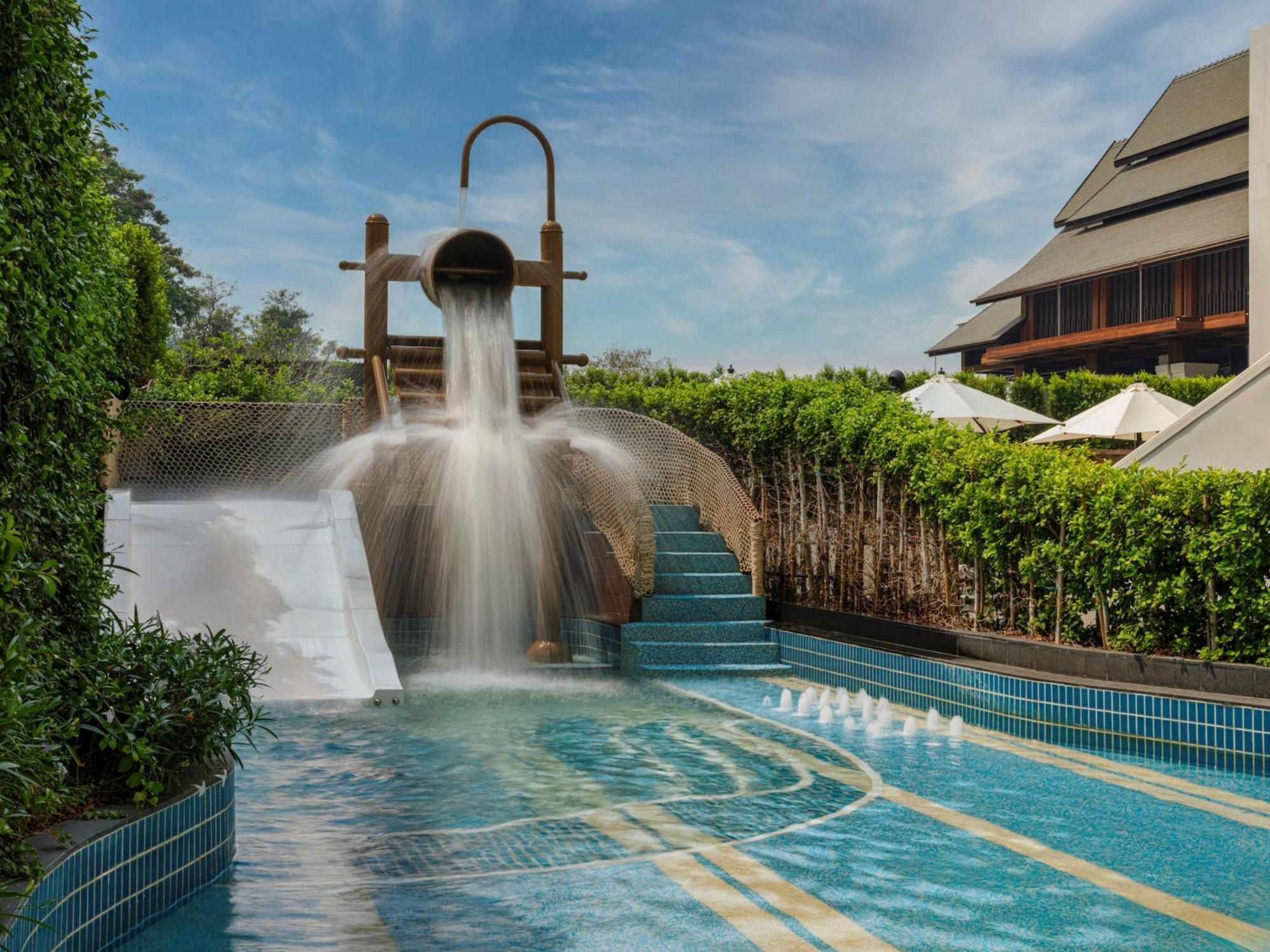 Отель Intercontinental Chiang Mai The Mae Ping Экстерьер фото
